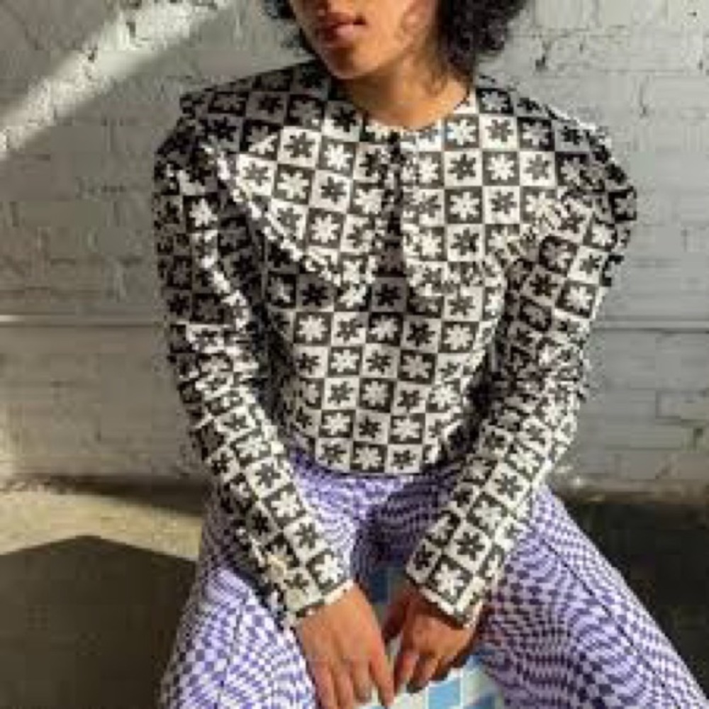 Lisa Says Gah Black and White Wendy Blouse